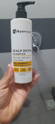 Ayurneed Scalp Detox Shampoo | Anti-Dandruff + Scalp Purifying Formula with Biotin & Tea Tree – 250ml, 500ml & 1 Litre photo review