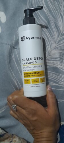 Ayurneed Scalp Detox Shampoo | Anti-Dandruff + Scalp Purifying Formula with Biotin & Tea Tree – 250ml, 500ml & 1 Litre photo review